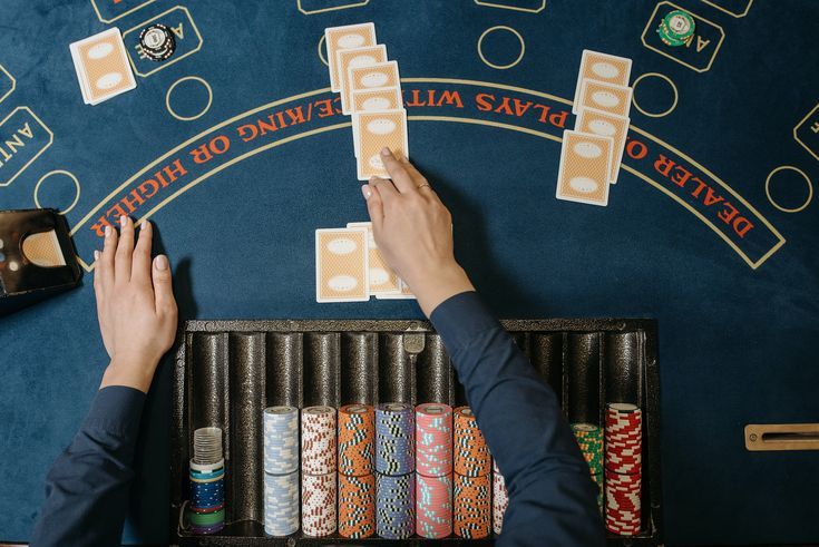 DoubleDown Casino سائٹ کے لیے آن لائن گیمز فراہم کرنے والے